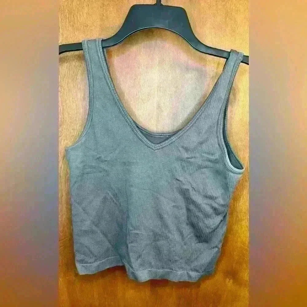 Calvin Klein Jeans women’s cropped tank top